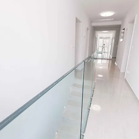 Villa Anela 43259 *