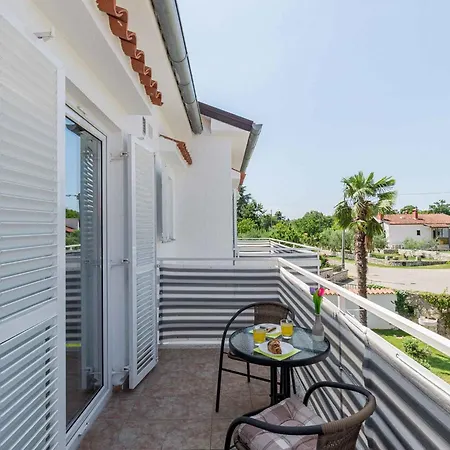 Anela 43259 Villa